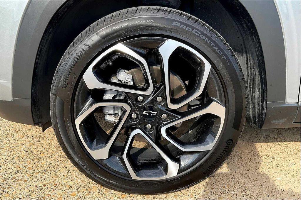 used 2025 Chevrolet Trax car, priced at $24,330