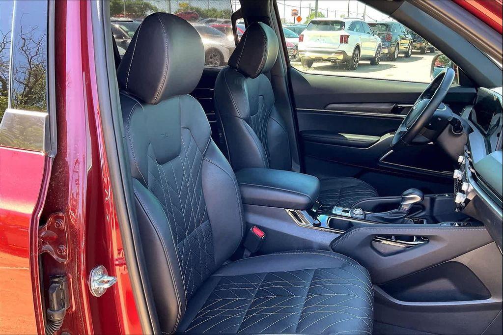 used 2024 Kia Telluride car, priced at $40,991