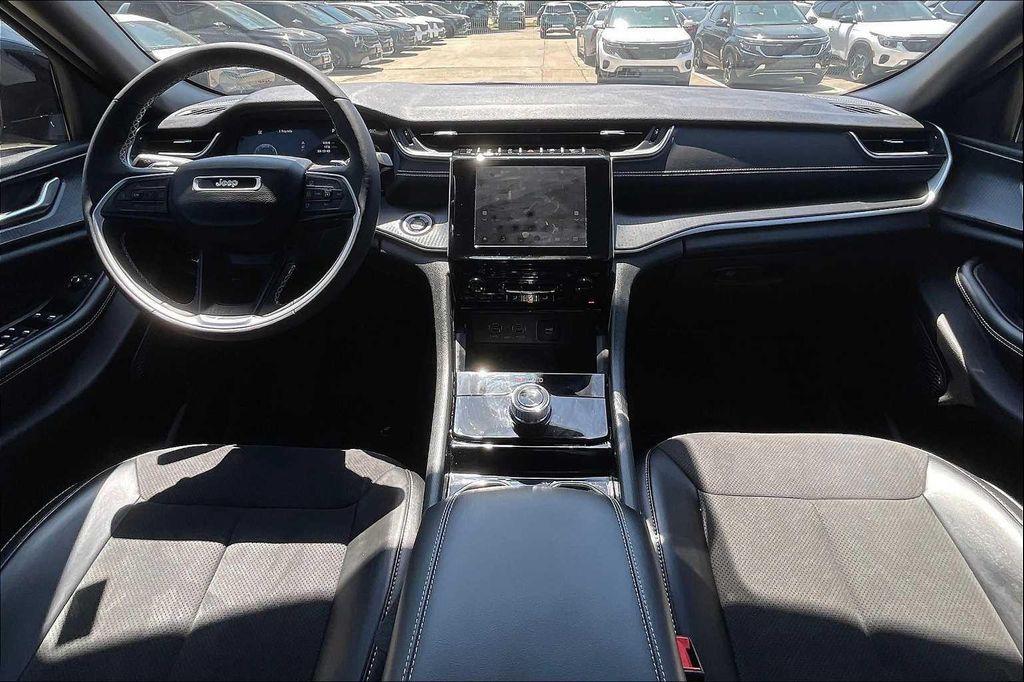 used 2023 Jeep Grand Cherokee car, priced at $31,191