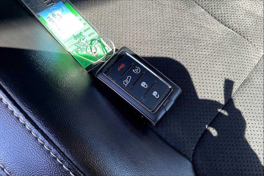 used 2023 Jeep Grand Cherokee car, priced at $31,191