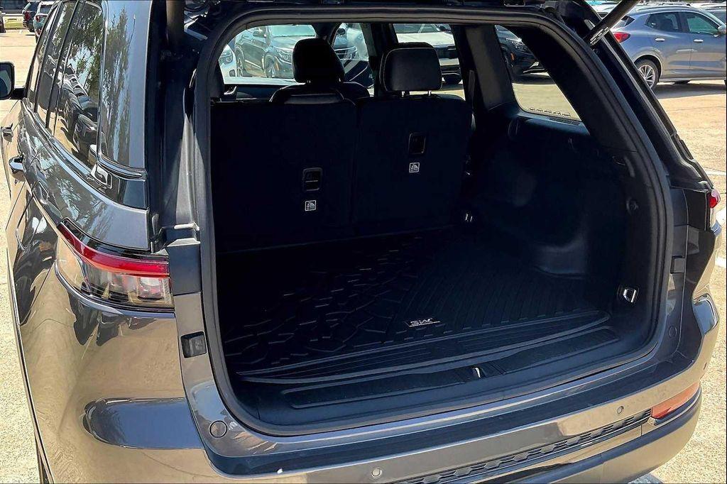 used 2023 Jeep Grand Cherokee car, priced at $31,191