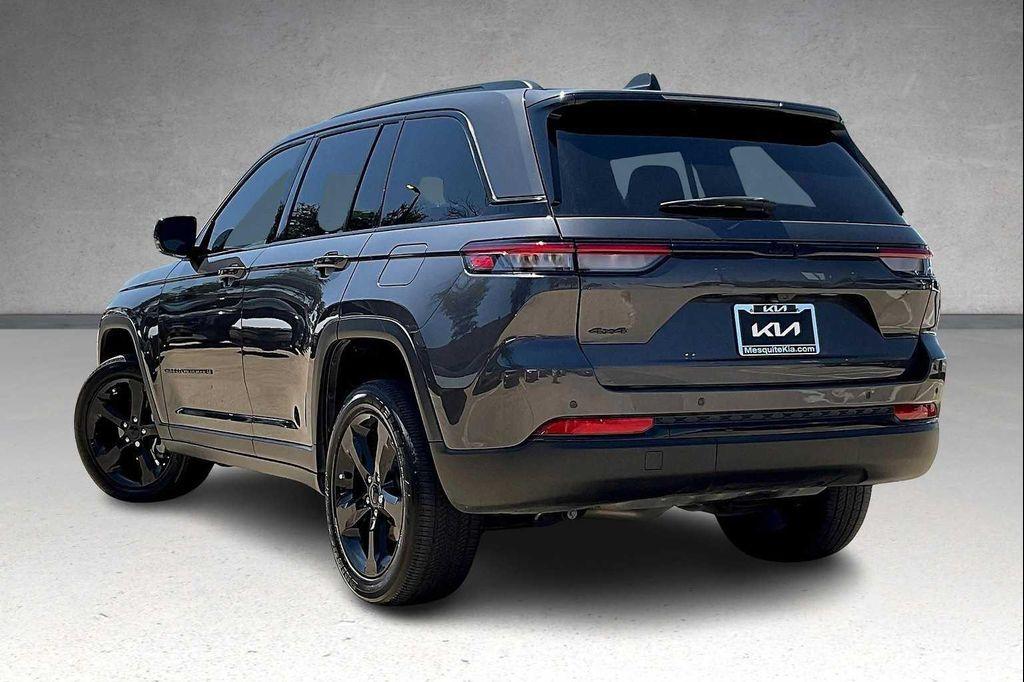 used 2023 Jeep Grand Cherokee car, priced at $31,191