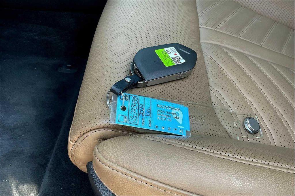 used 2024 Kia Sorento car, priced at $38,790