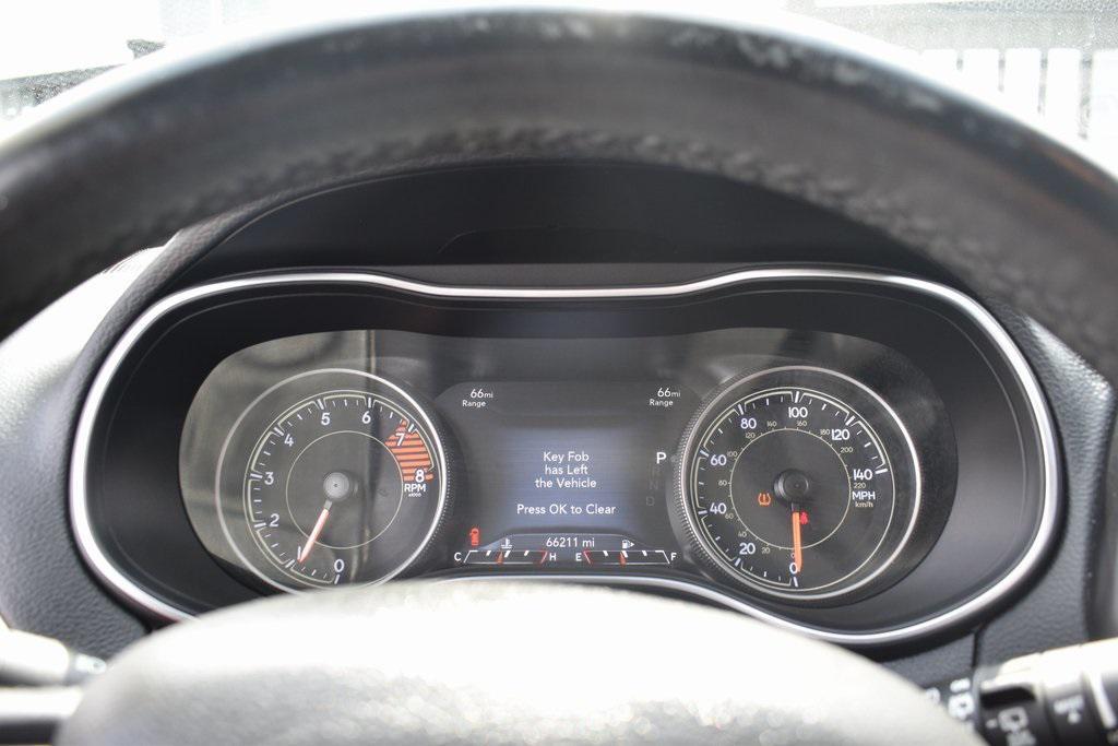 used 2020 Jeep Cherokee car, priced at $18,265