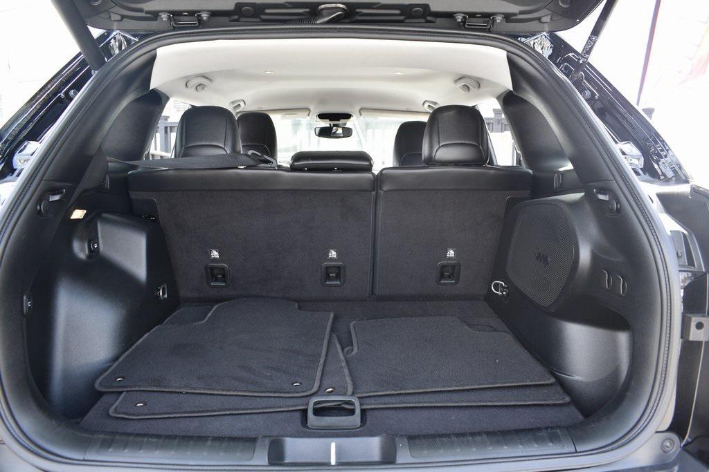 used 2020 Jeep Cherokee car, priced at $18,265