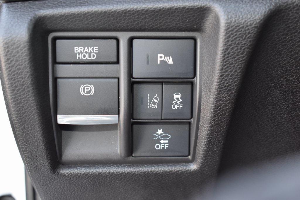 used 2020 Acura MDX car, priced at $23,235