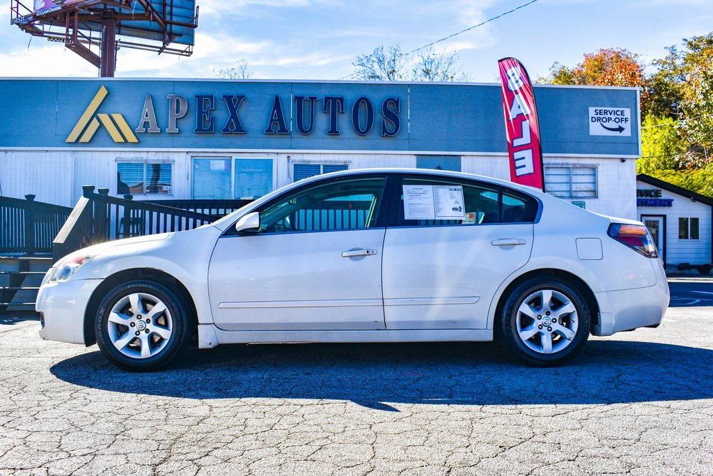 used 2009 Nissan Altima car, priced at $4,872