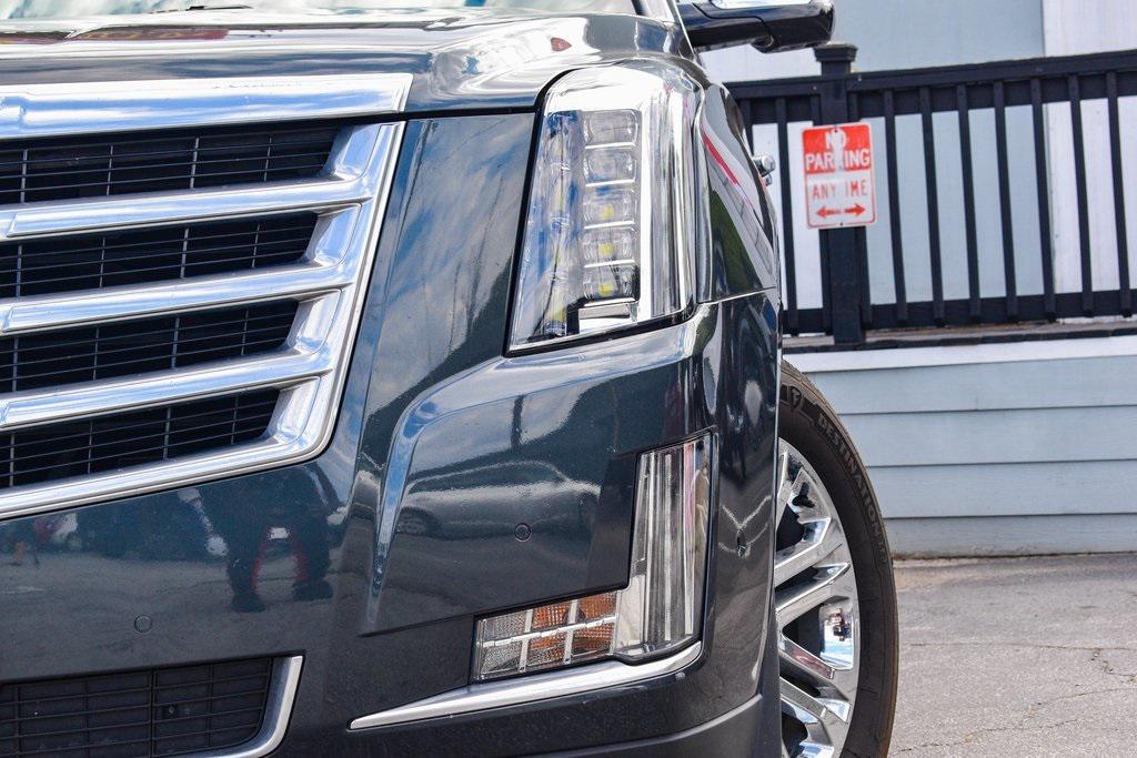 used 2019 Cadillac Escalade ESV car, priced at $35,900