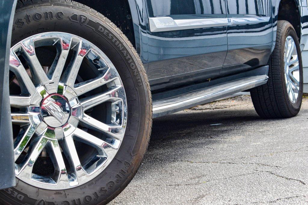 used 2019 Cadillac Escalade ESV car, priced at $35,900