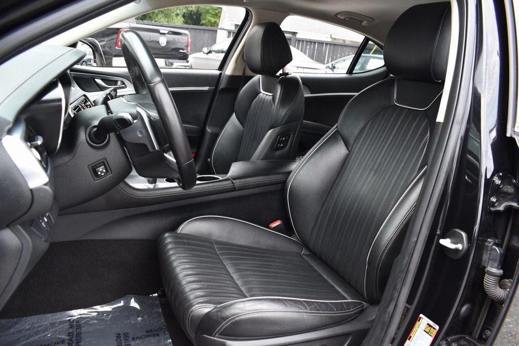 used 2022 Genesis G70 car, priced at $20,991
