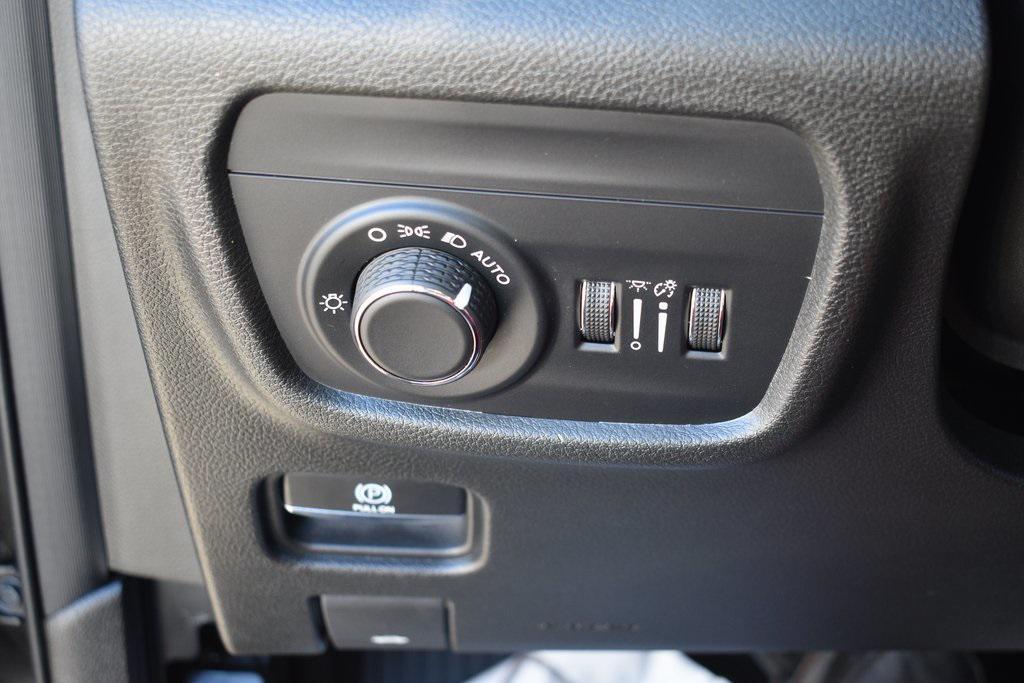 used 2022 Jeep Grand Cherokee L car, priced at $23,165