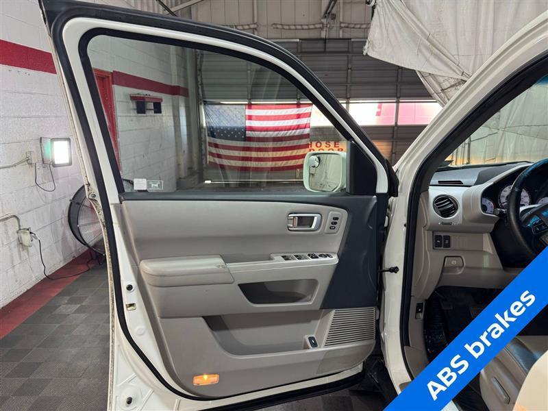 used 2011 Honda Pilot car, priced at $9,817