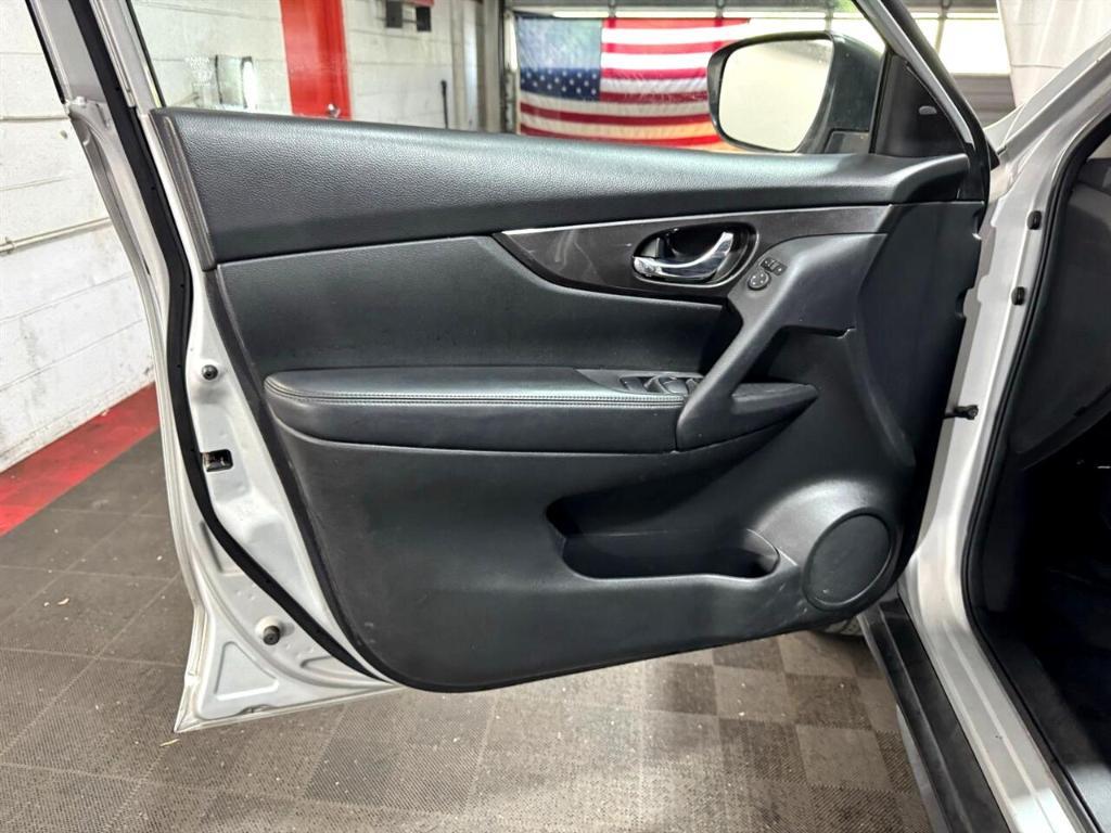 used 2019 Nissan Rogue car, priced at $15,977