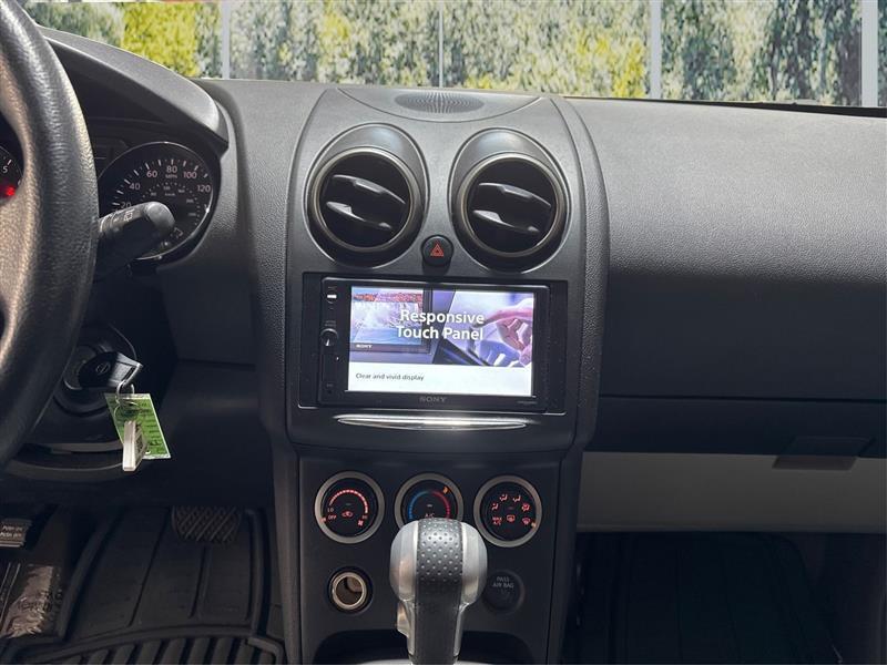 used 2015 Nissan Rogue Select car, priced at $8,995