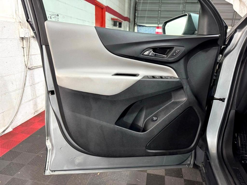 used 2023 Chevrolet Equinox car, priced at $21,955