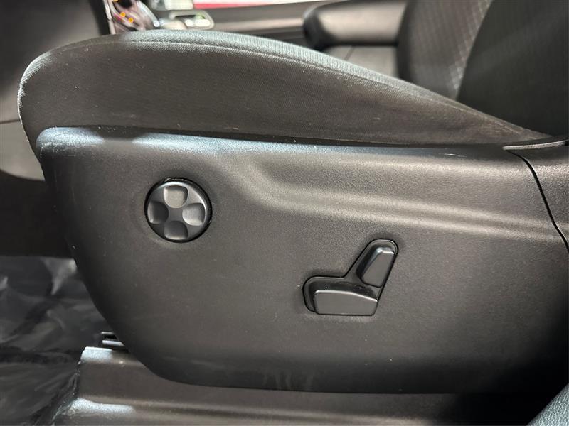 used 2020 Jeep Grand Cherokee car, priced at $15,777