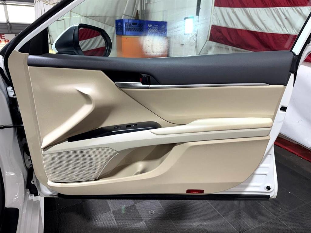 used 2020 Toyota Camry Hybrid car, priced at $19,977
