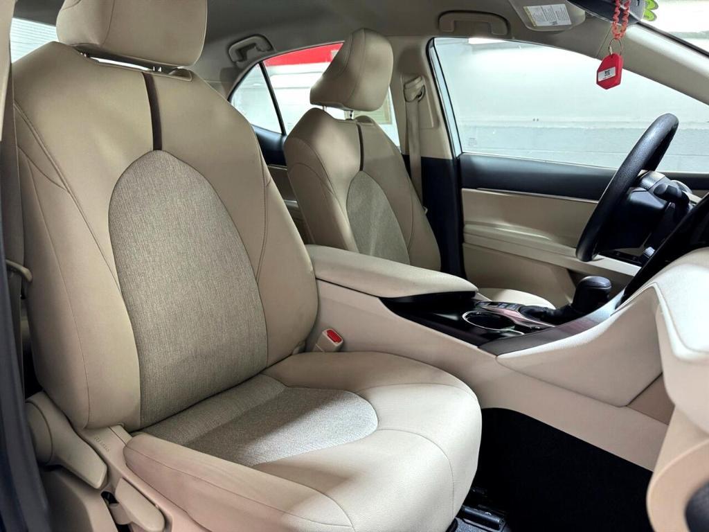 used 2020 Toyota Camry Hybrid car, priced at $19,977