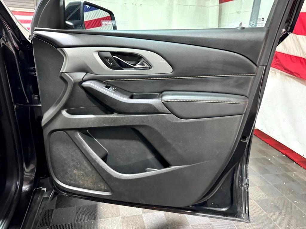 used 2021 Chevrolet Traverse car, priced at $24,777