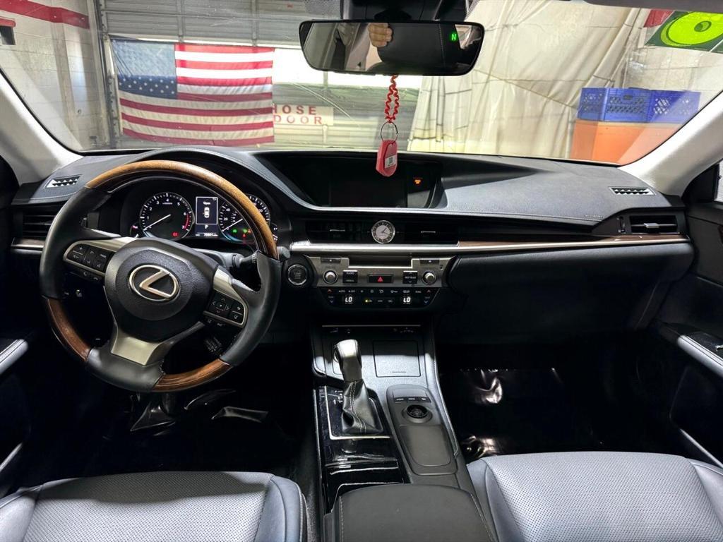 used 2018 Lexus ES 350 car, priced at $21,977