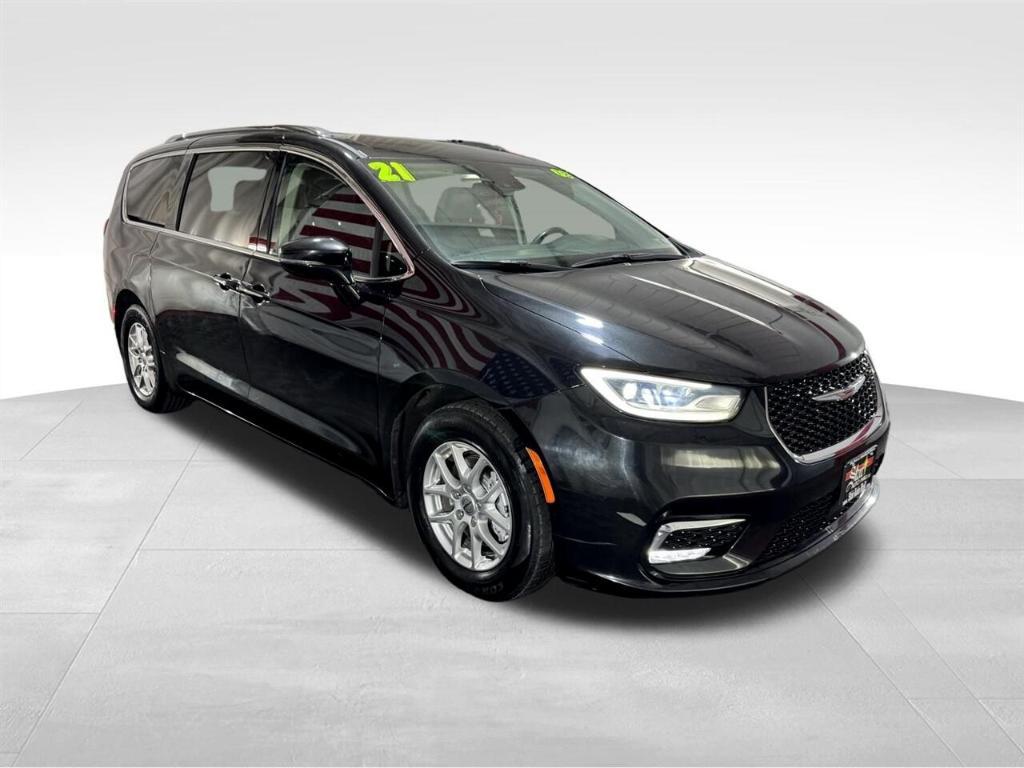 used 2021 Chrysler Pacifica car, priced at $19,995