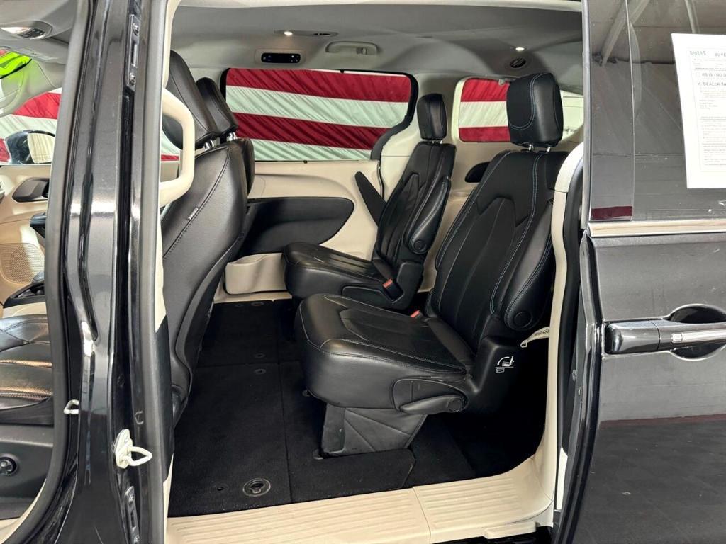 used 2021 Chrysler Pacifica car, priced at $19,995