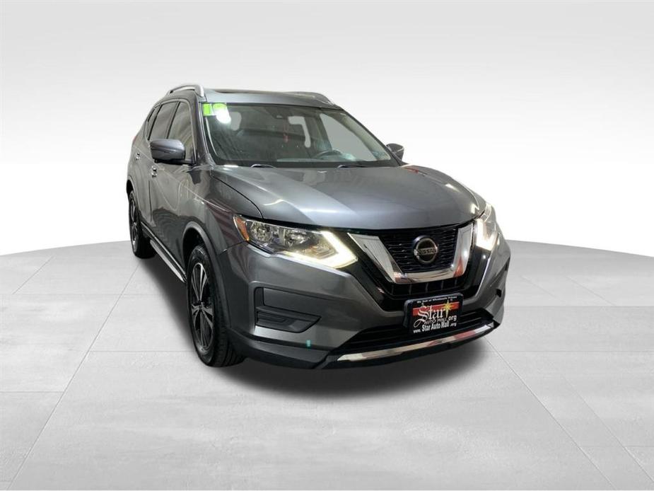 used 2019 Nissan Rogue car, priced at $12,977