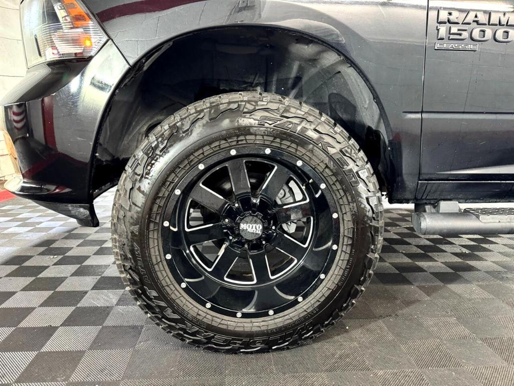 used 2019 Ram 1500 Classic car, priced at $25,898