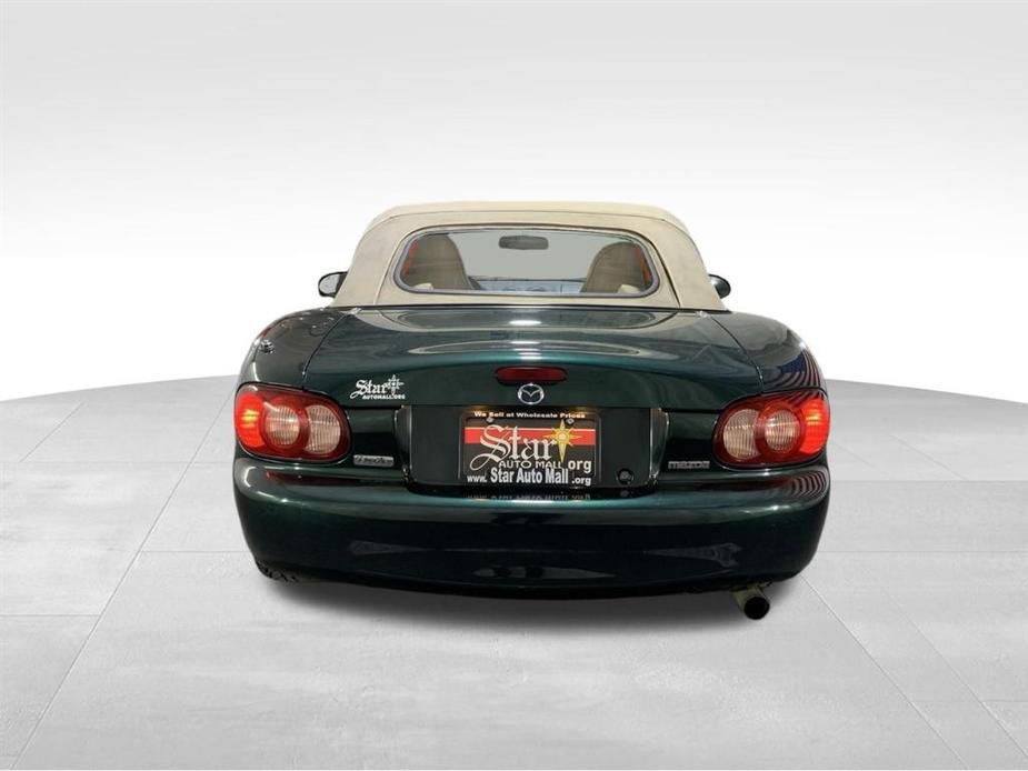 used 2004 Mazda MX-5 Miata car, priced at $9,995