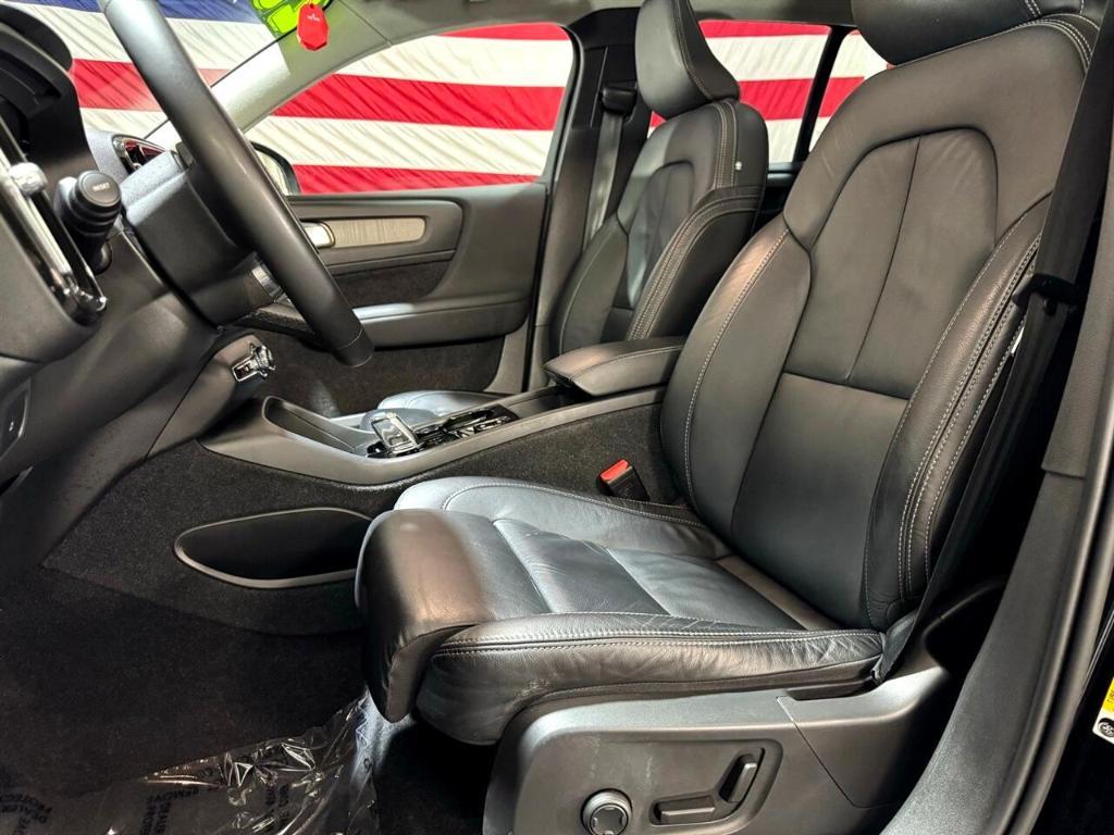 used 2023 Volvo XC40 car, priced at $20,977