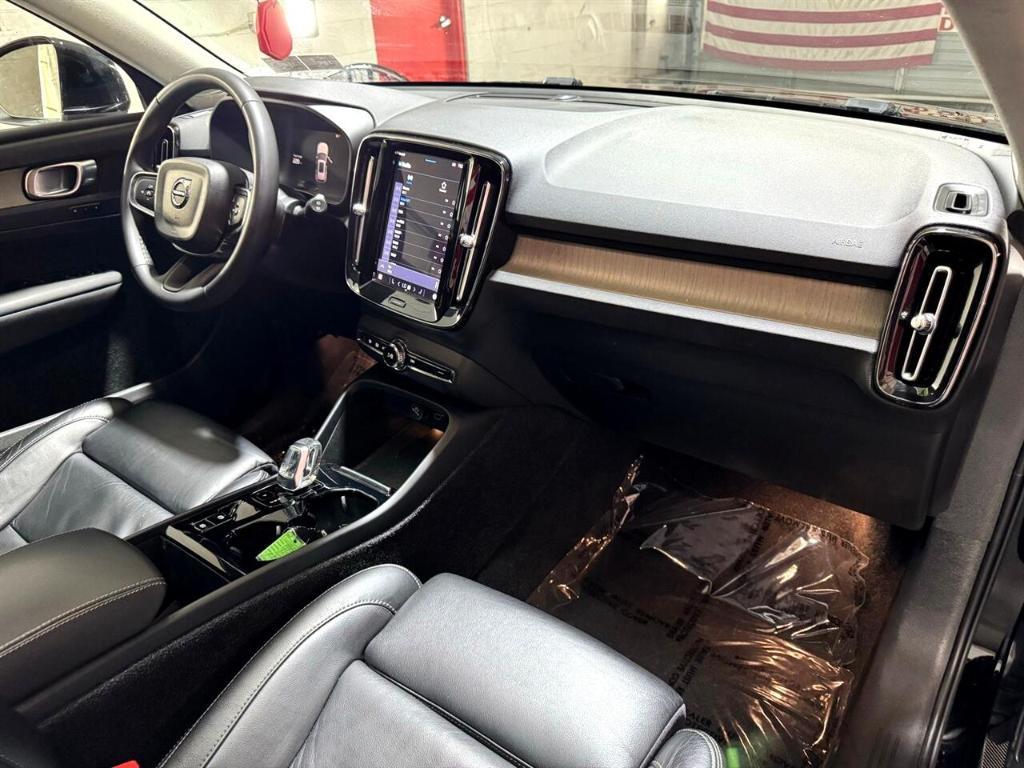 used 2023 Volvo XC40 car, priced at $20,977