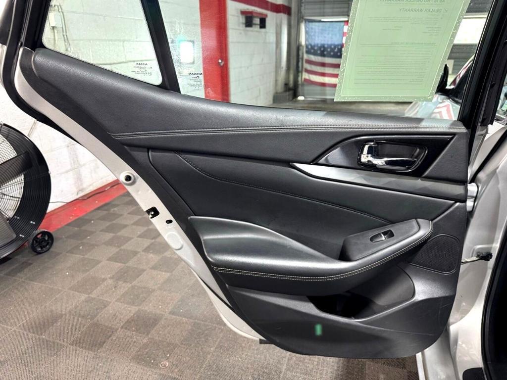 used 2020 Nissan Maxima car, priced at $15,995