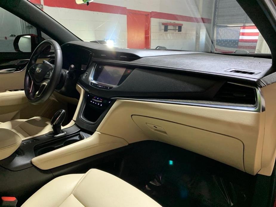 used 2018 Cadillac XT5 car, priced at $18,977