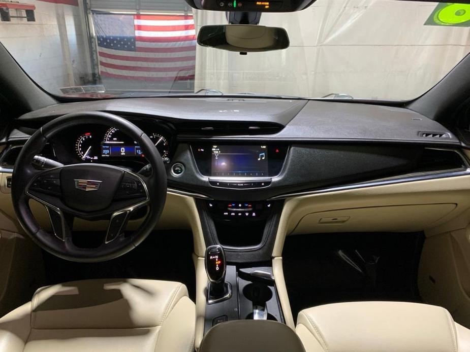 used 2018 Cadillac XT5 car, priced at $18,977