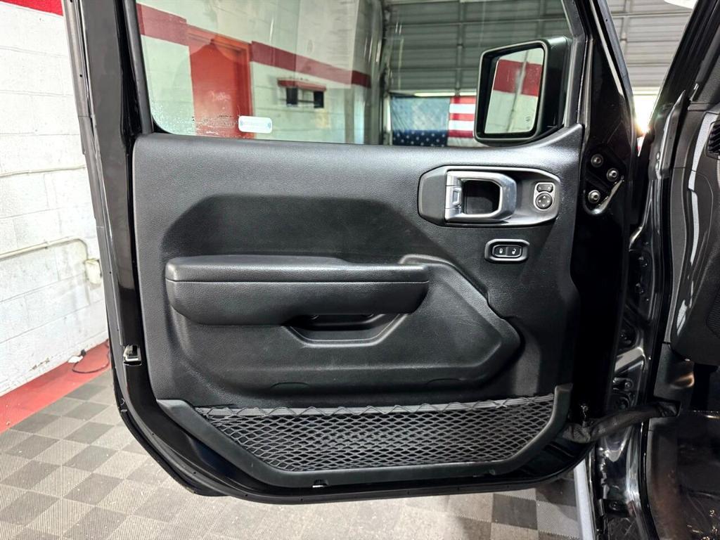 used 2021 Jeep Gladiator car, priced at $28,977