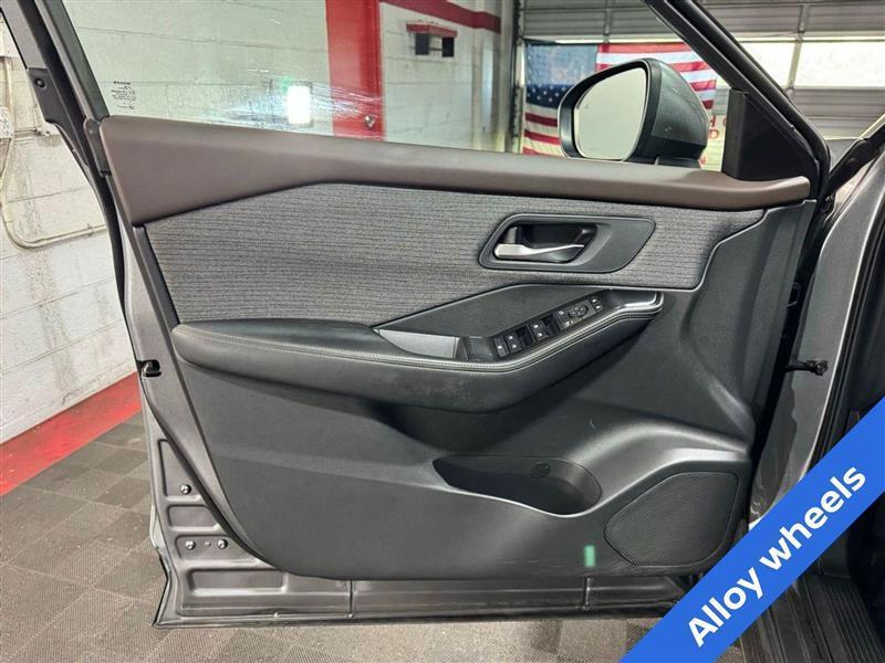 used 2022 Nissan Rogue car, priced at $15,977