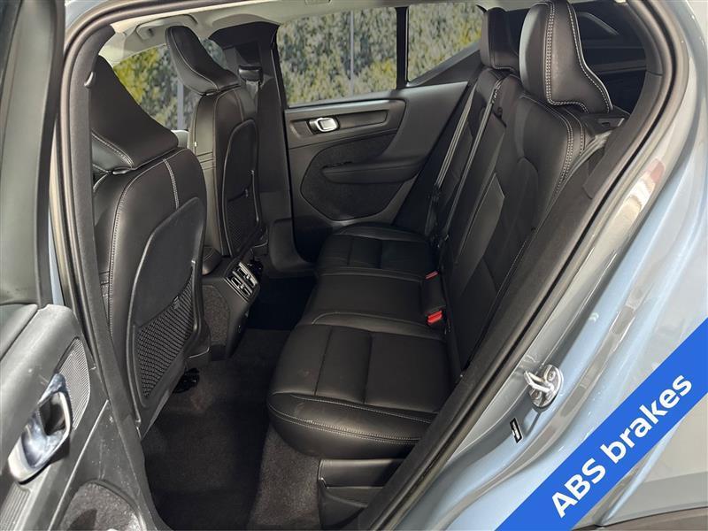 used 2022 Volvo XC40 car, priced at $22,577