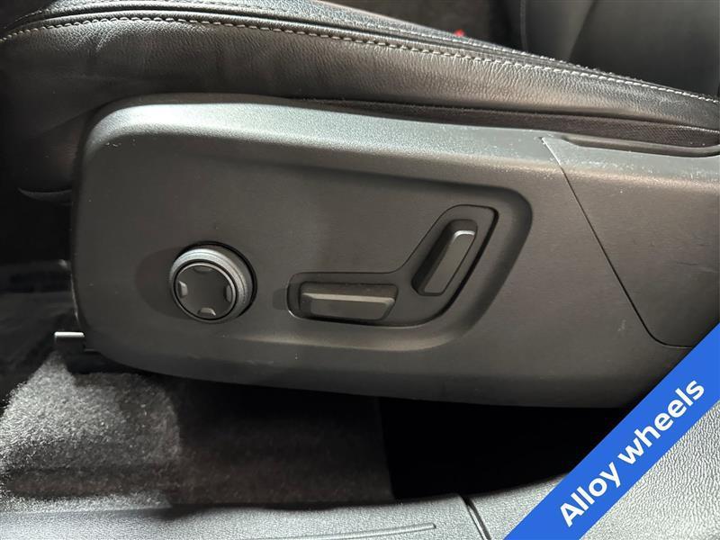 used 2022 Volvo XC40 car, priced at $22,577