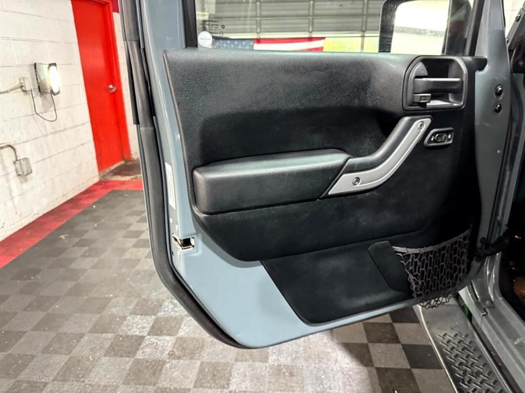 used 2015 Jeep Wrangler Unlimited car, priced at $19,995
