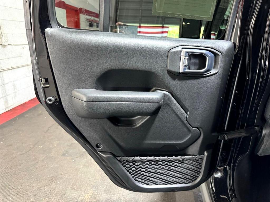 used 2021 Jeep Wrangler Unlimited car, priced at $26,995