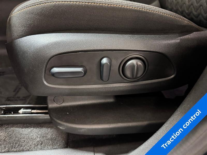 used 2024 Chevrolet Equinox car, priced at $21,977