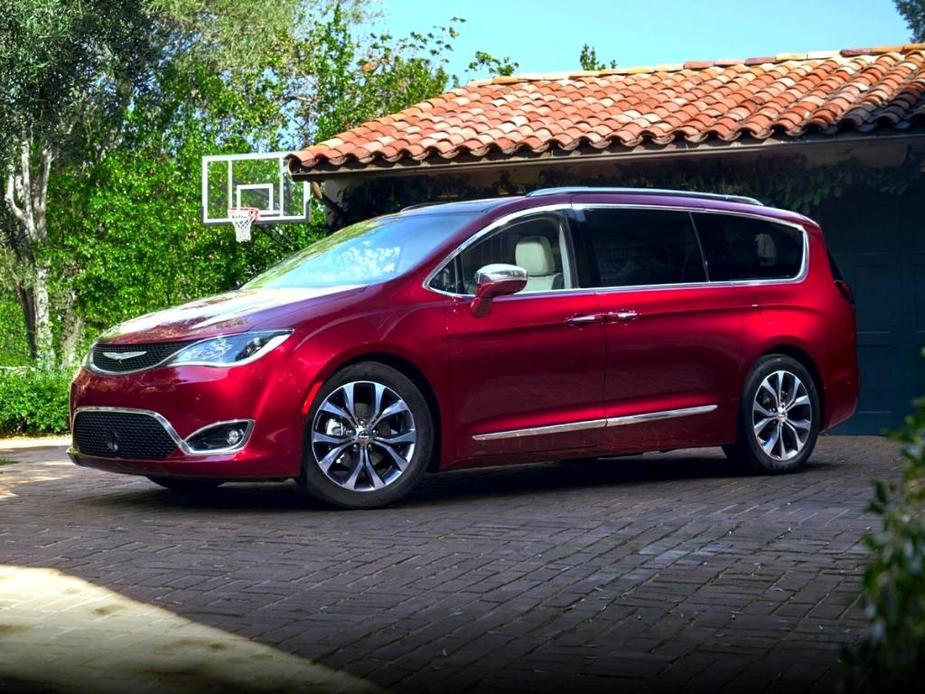 used 2017 Chrysler Pacifica car, priced at $14,995