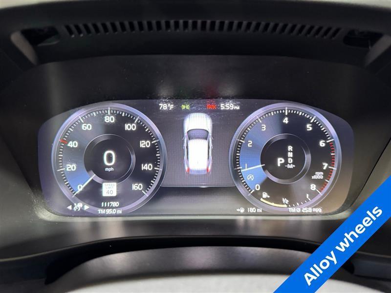 used 2022 Volvo XC40 car, priced at $16,777