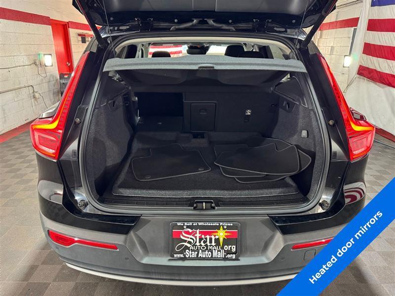 used 2022 Volvo XC40 car, priced at $16,777