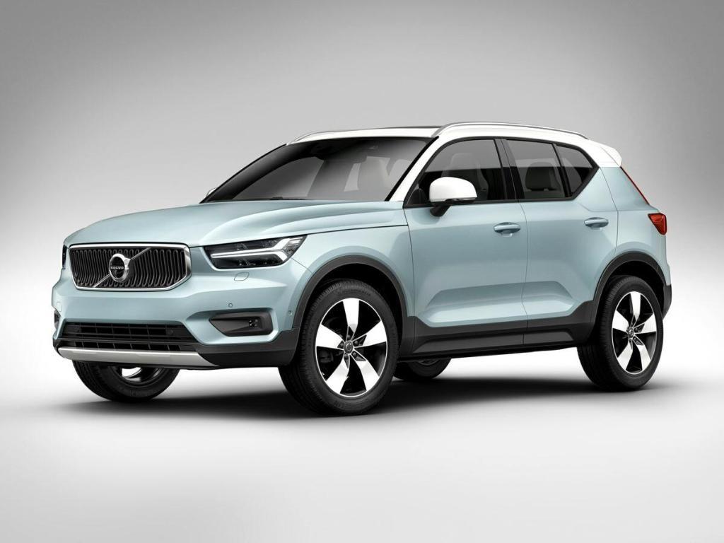 used 2022 Volvo XC40 car, priced at $19,577