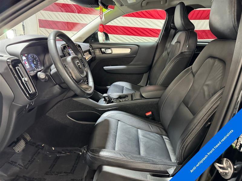 used 2022 Volvo XC40 car, priced at $16,777