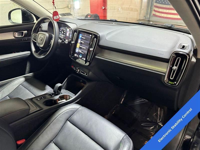 used 2022 Volvo XC40 car, priced at $18,477