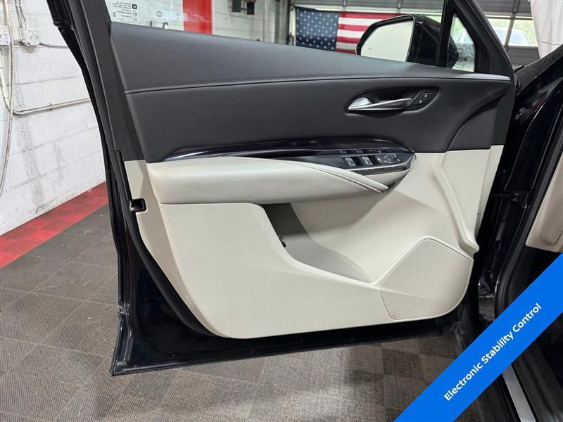 used 2023 Cadillac XT4 car, priced at $24,977