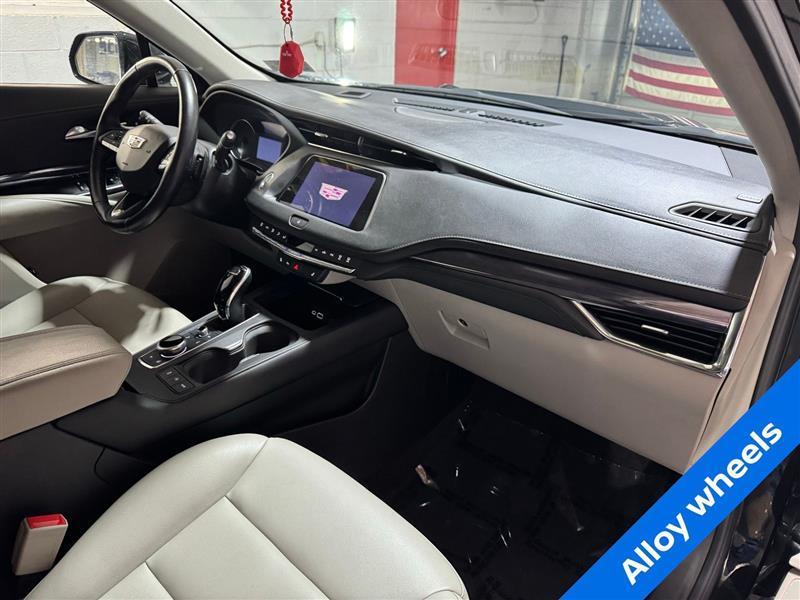 used 2023 Cadillac XT4 car, priced at $24,977