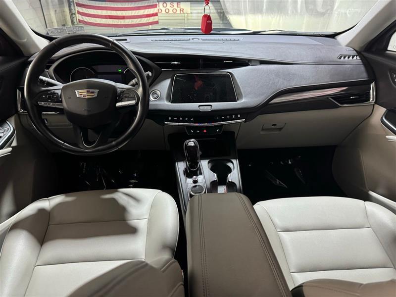 used 2023 Cadillac XT4 car, priced at $24,977